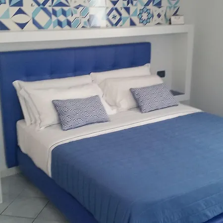 Leone Hotel