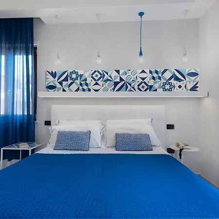 Hotel Leone 3*