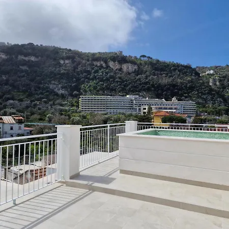 Leone سورينتو