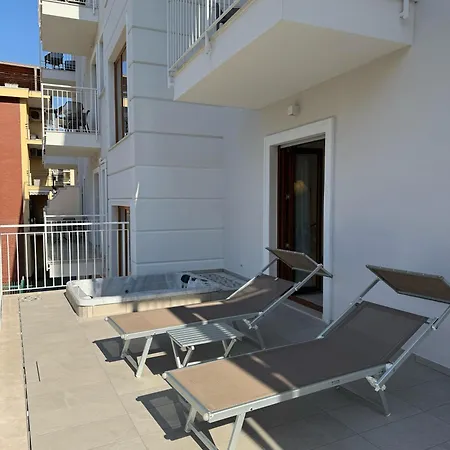 Hotel Leone 3*