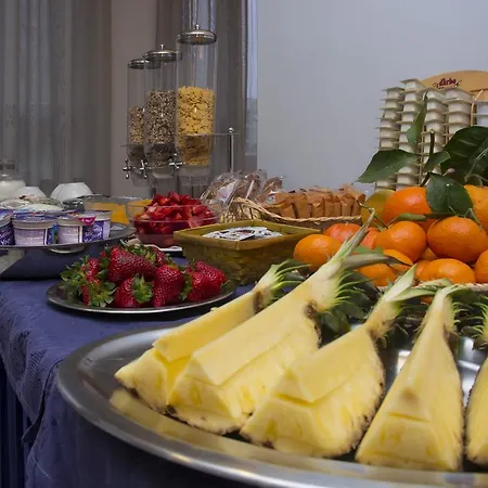 Leone Hotel
