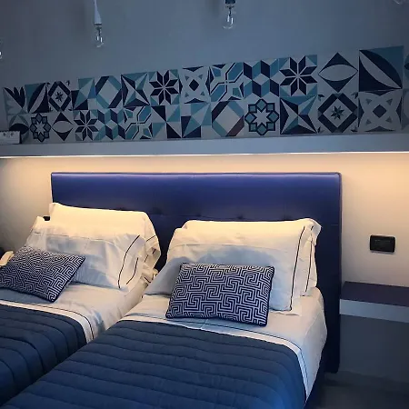 Leone Hotel