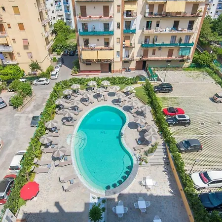 Hotel Leone 3*