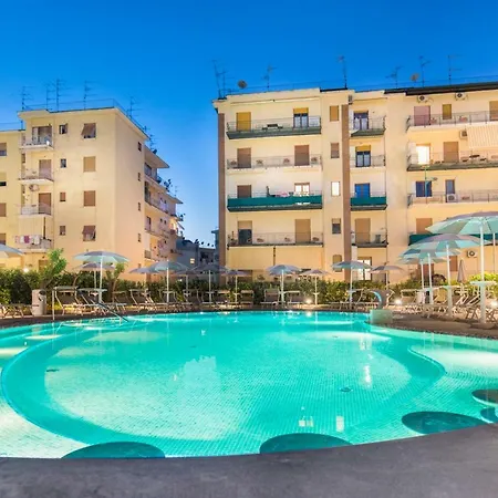 Hotel Leone 3*
