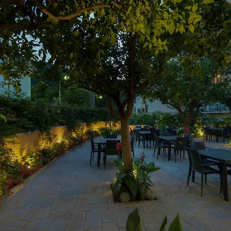 Leone 3* Sorrento