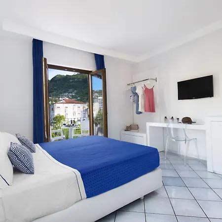 Hotel Leone 3*