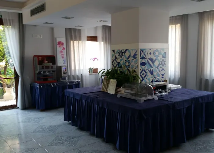 Leone 3* Σορέντο