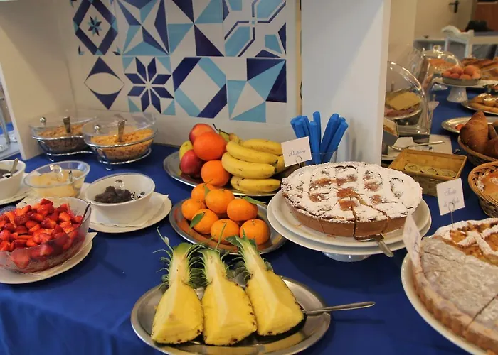 Ξενοδοχείο Leone 3*